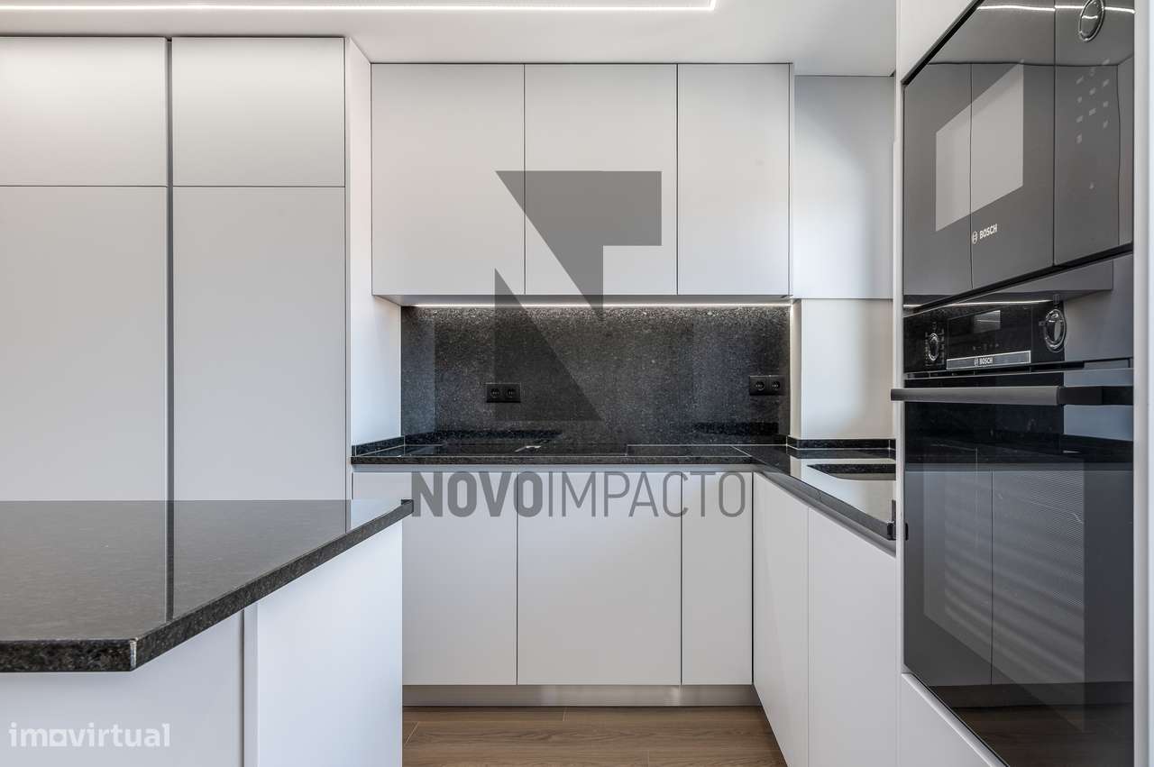 Apartamento T3 de Luxo no Montijo com Varandas e Acabamentos Premium-7