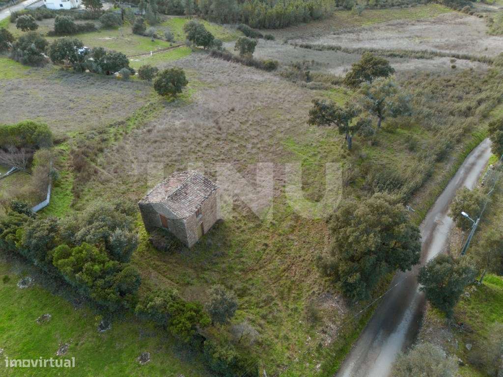 Terreno Rústico com 3720m2 - Grande imagem: 5/8