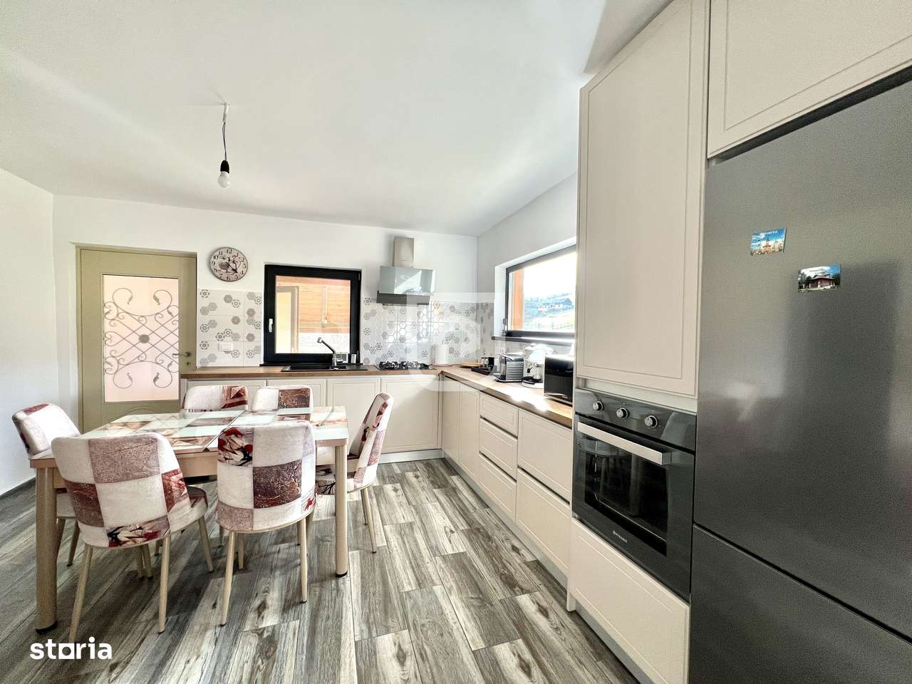 Casa din barne cu 3 dormitoare si pardoseala Gura Humorului-5