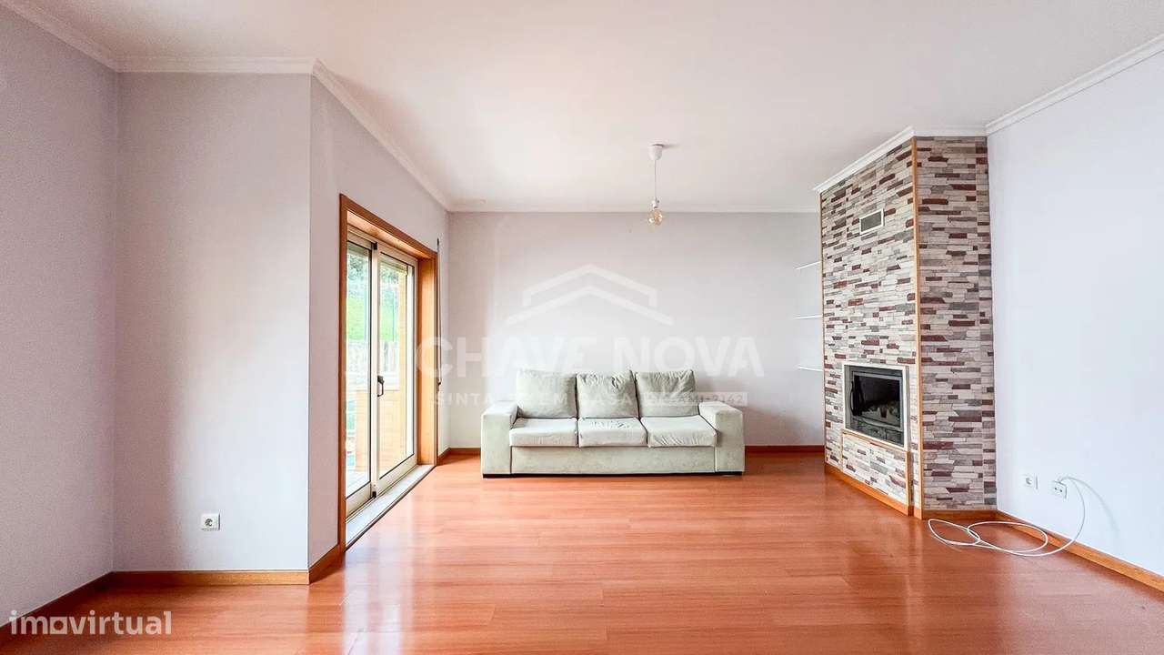 Apartamento T3 com varanda e garagem em Fânzeres - Grande imagem: 5/24