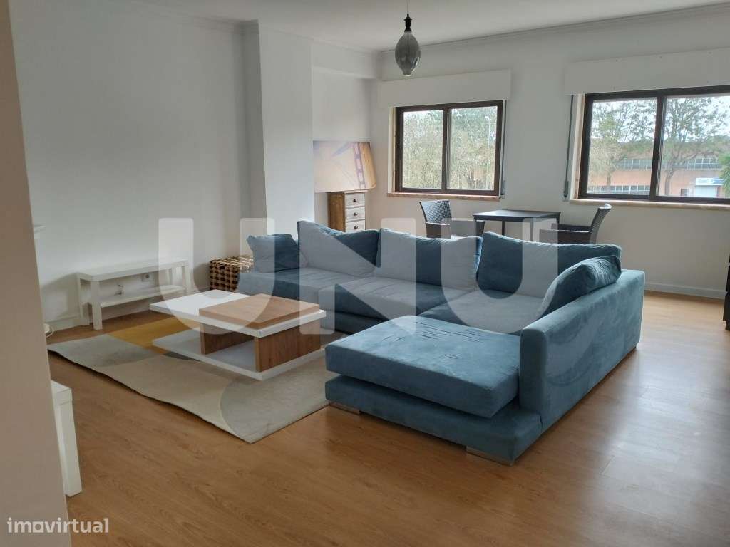 Apartamento T3 com boas áreas, em São Marcos, com suite e lareira-6