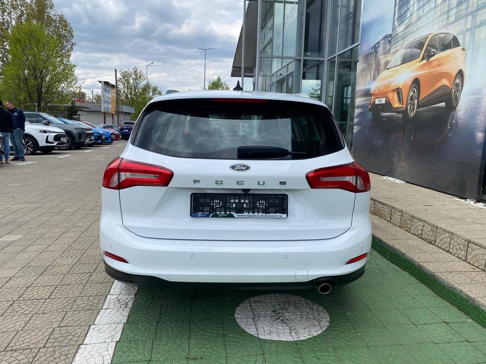 Ford Focus (3)