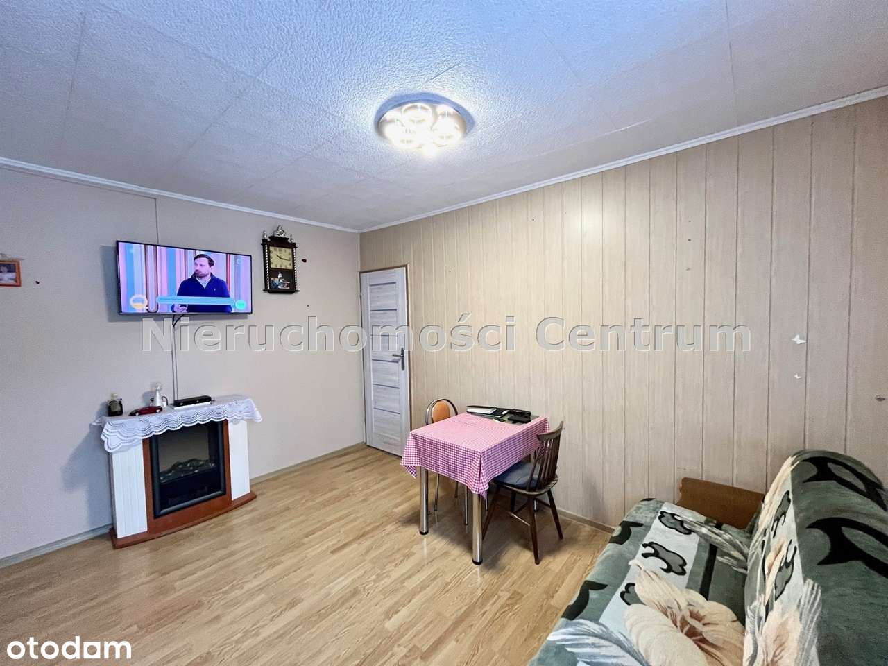 Piętro domu dwurodzinnego u podnóża Gór Sowich-4