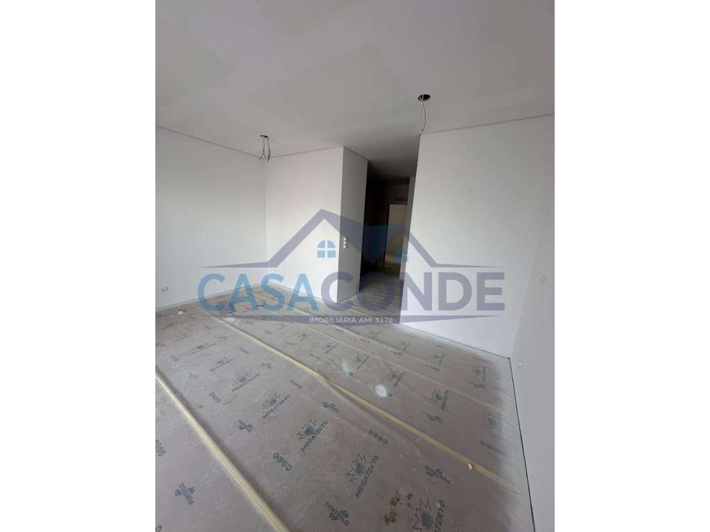 Moradia V4 c/Piscina ,excelentes areas-27