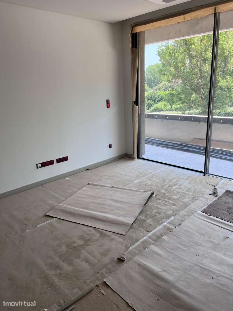 T1 Novo com varanda, garagem e eficiência energética A+-1