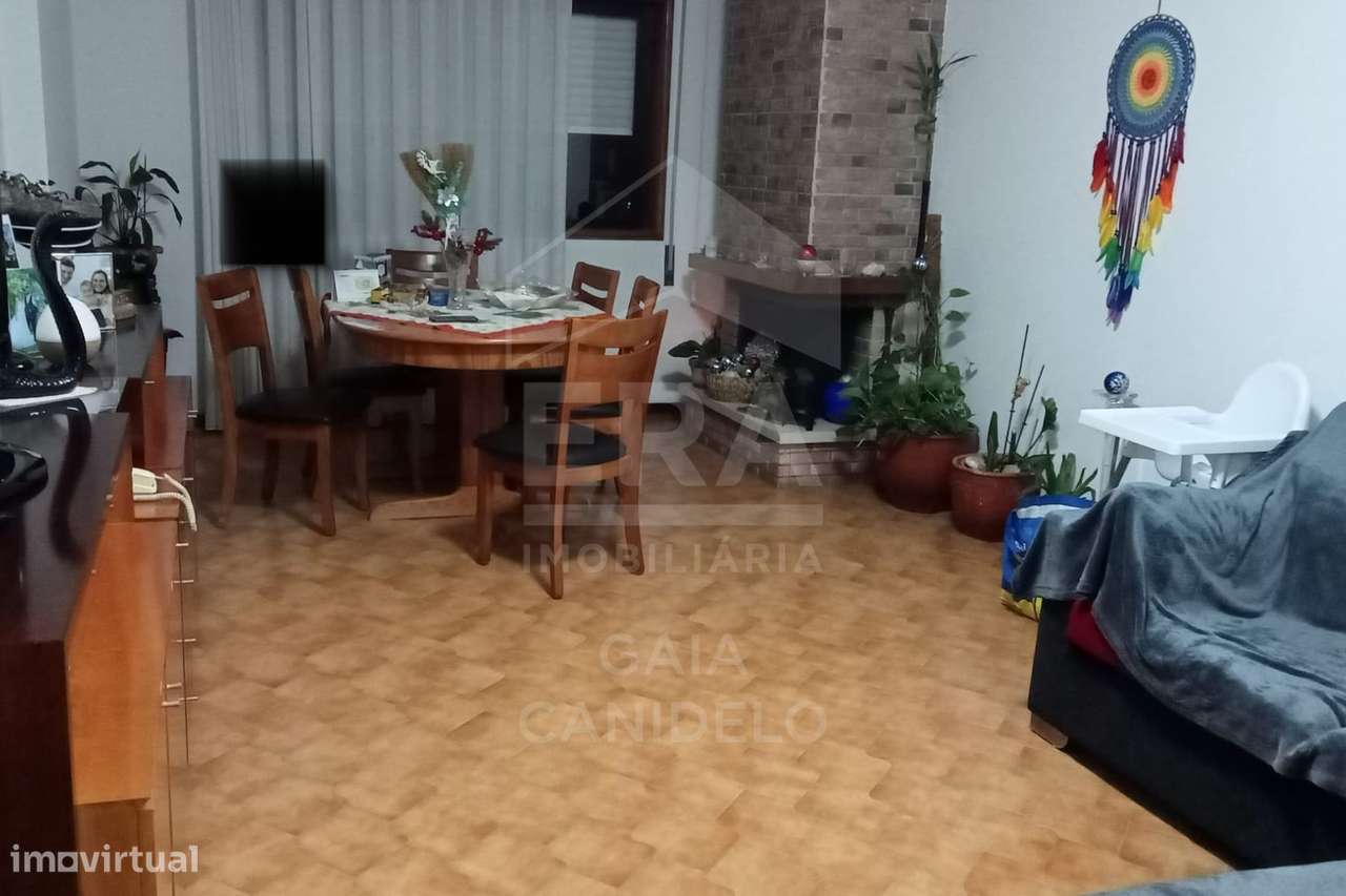 T2+1 no Centro de Vilar de Andorinho!-0