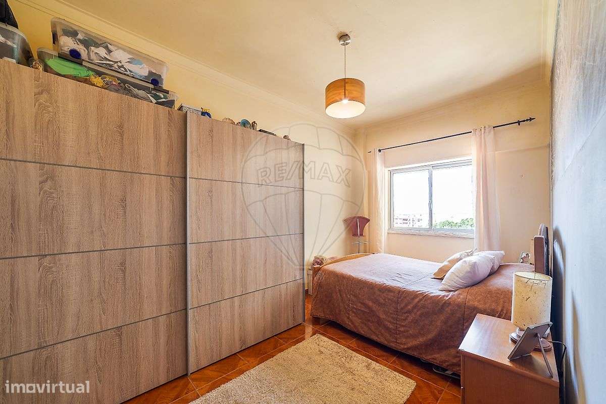 Apartamento T2 para venda na Cruz de Pau, Amora.-10