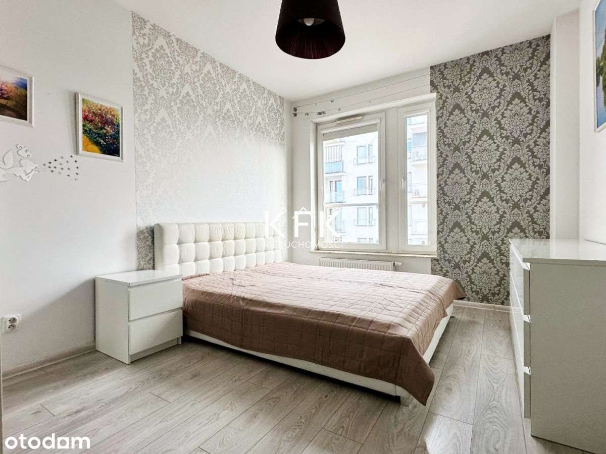 Dwa Balkony Os. Sztuk Pięknych 3 Pokoje Film-8