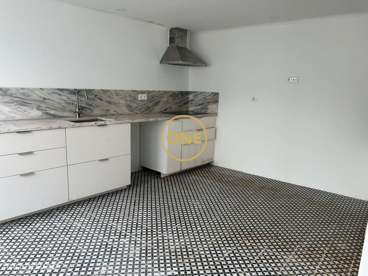 Excelente Moradia T5 em Salvaterra de Magos-16