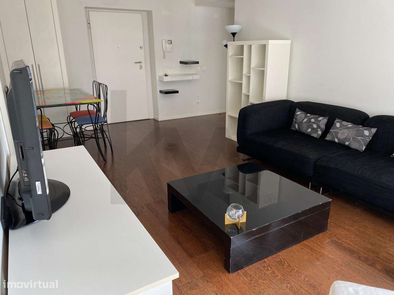 ARRENDAMENTO * T1 com varanda e vista rio no Condomínio Metrocity no P - Grande imagem: 5/29