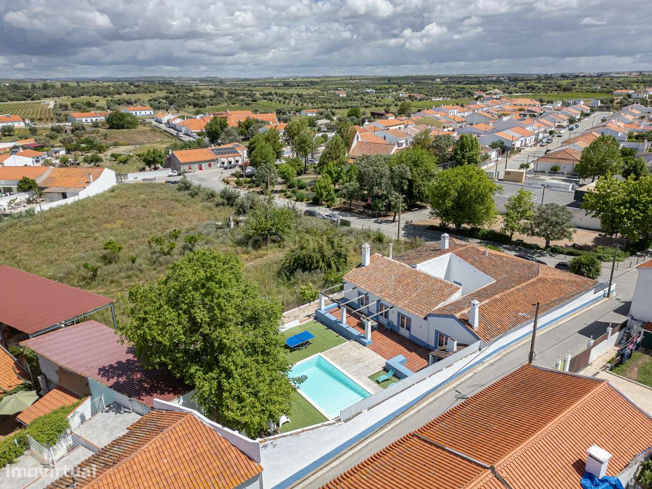 Moradia tradicional alentejana no coração de PEROLIVAS / Reguengos de - Grande imagem: 5/31