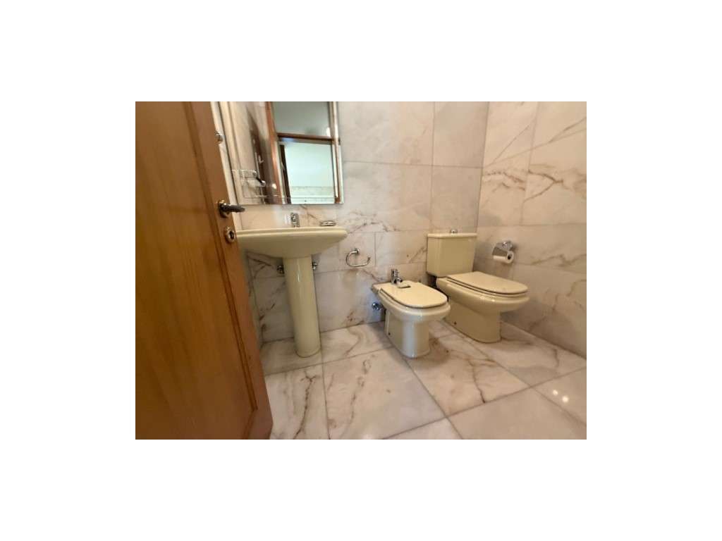 Moradia V3 na Senhora da Hora - Localização Premium!-23