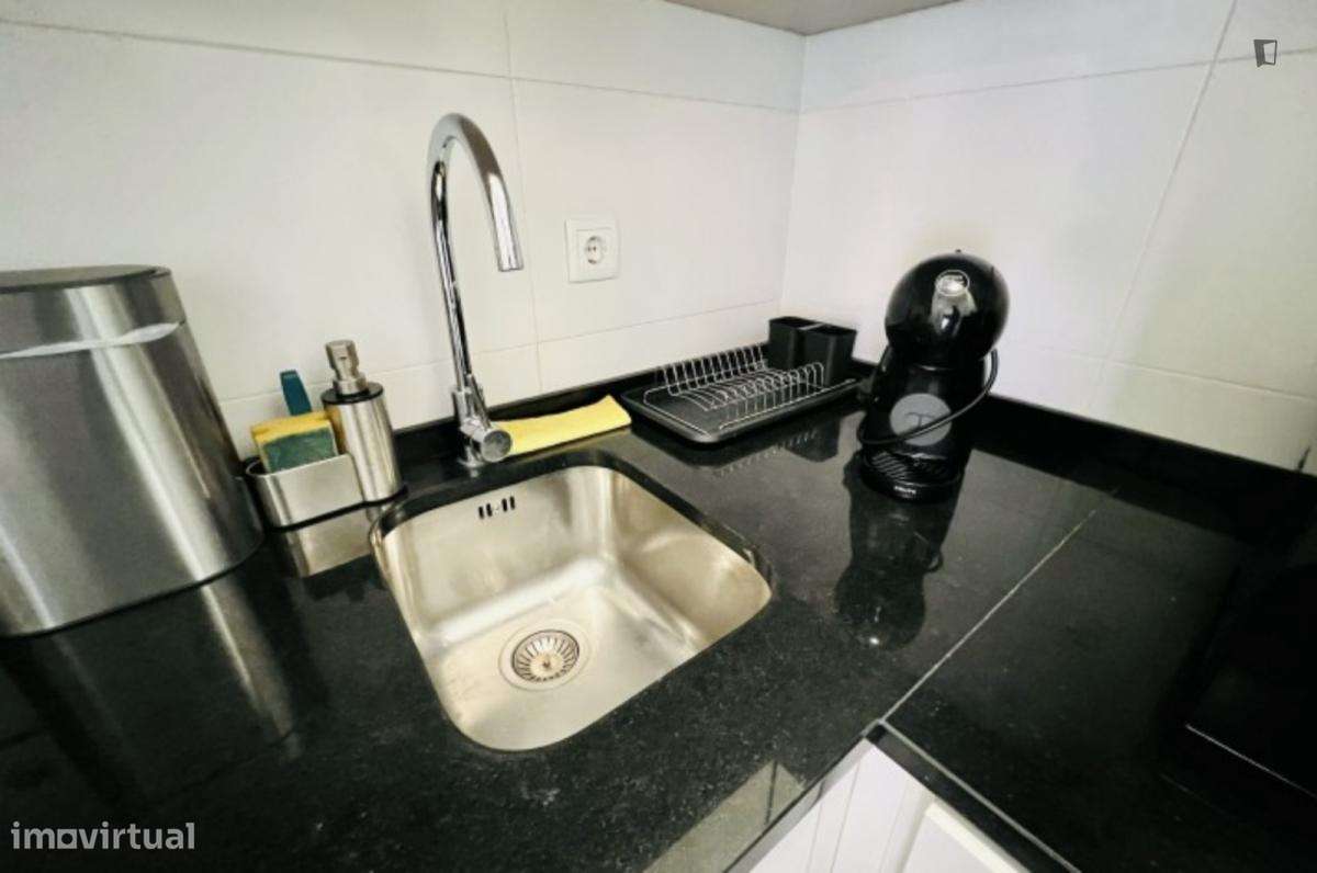 Apartamento com 1 quartos - localizado em Bairro Alto Lisbon - Grande imagem: 4/10