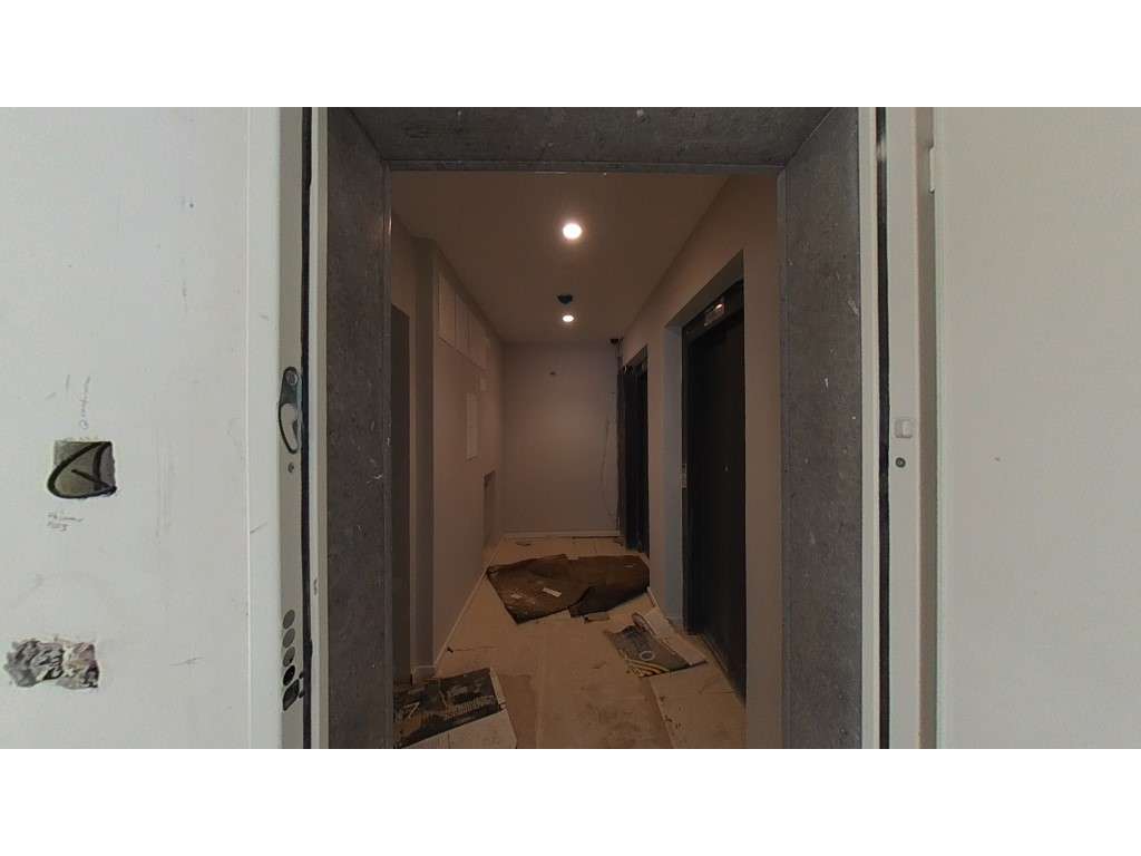 Apartamento T5 no Barreiro com Vista Rio-14