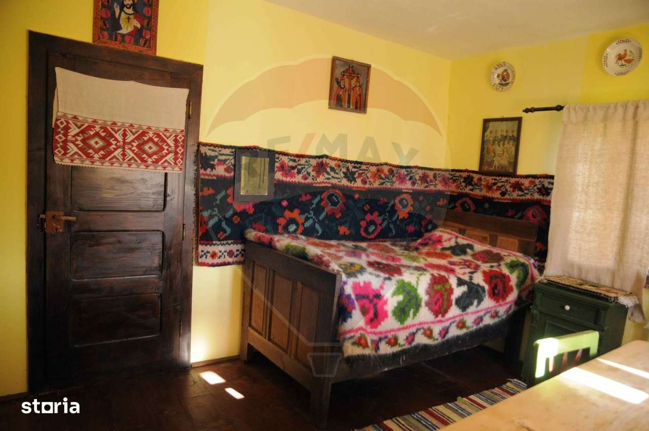 Vânzare ansamblu de 5 căsuțe tradiționale Maramureș/ Botiza-5