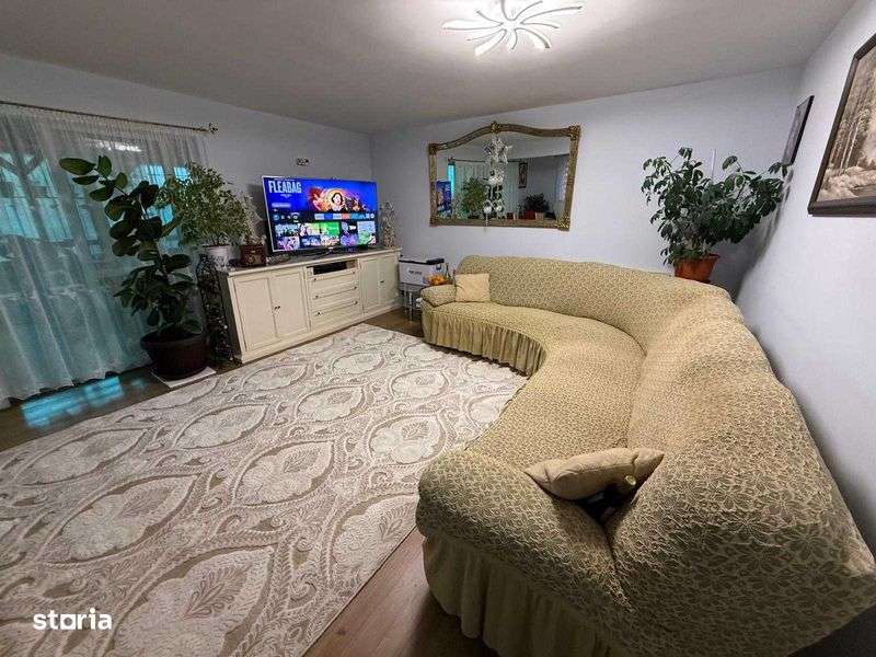 VILA P+1 ,3 Dormitoare,Living,Ter. 517 mp,Complet utilata,Pan.Fotov. - Imagine principală: 4/8