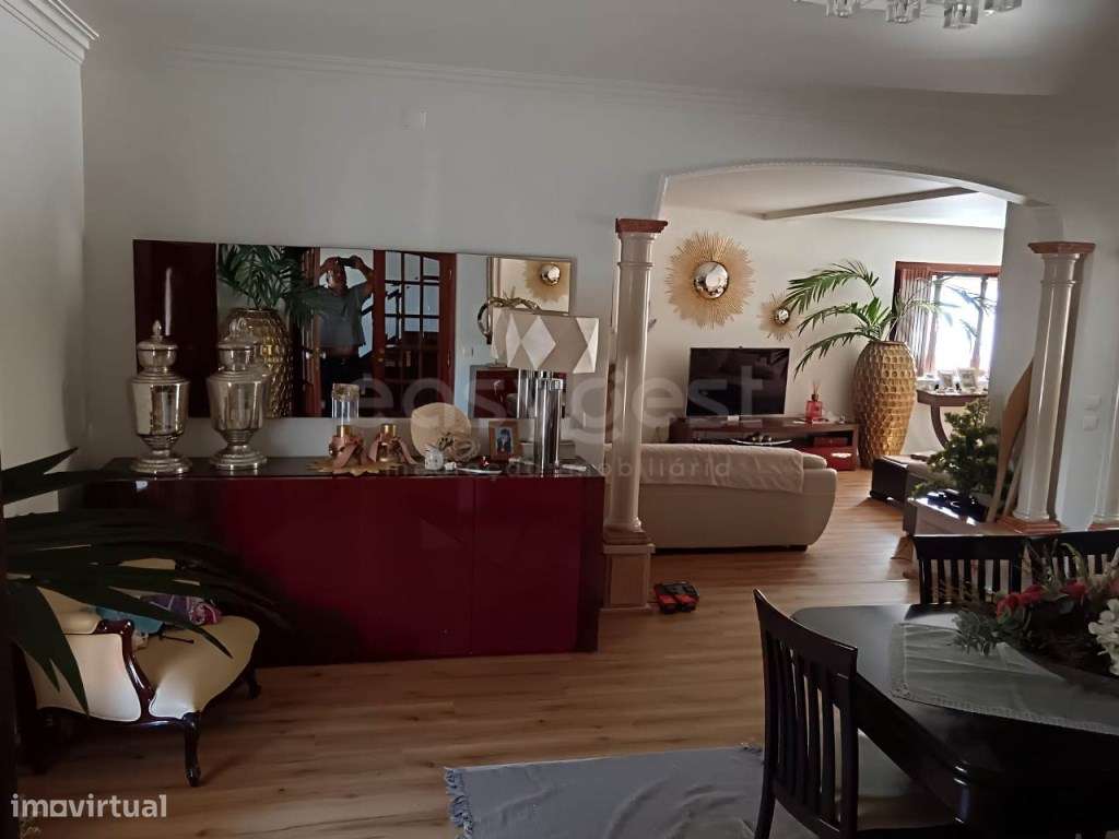 Moradia individual num lote de 1.450m2 em Amiais de Cima - Grande imagem: 4/37