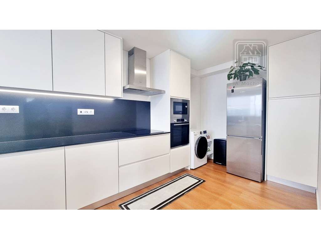 VENDA de APARTAMENTO T2 como NOVO - centro cidade Ponta Delgada (Sã...-14