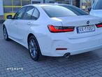 BMW Seria 3 318i Sport Line - 16