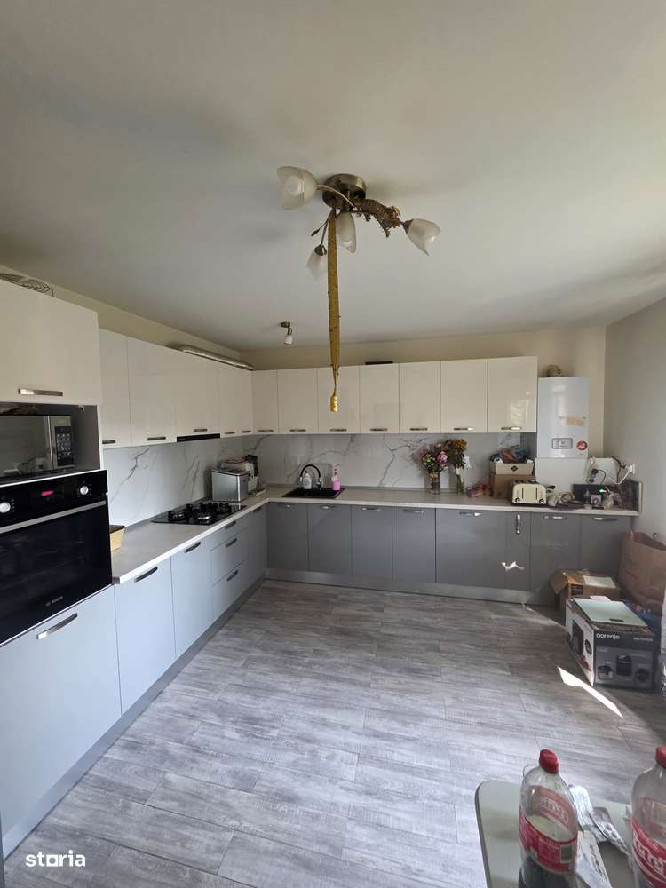 Casa Parter + Etaj Str. Aeroportului-6