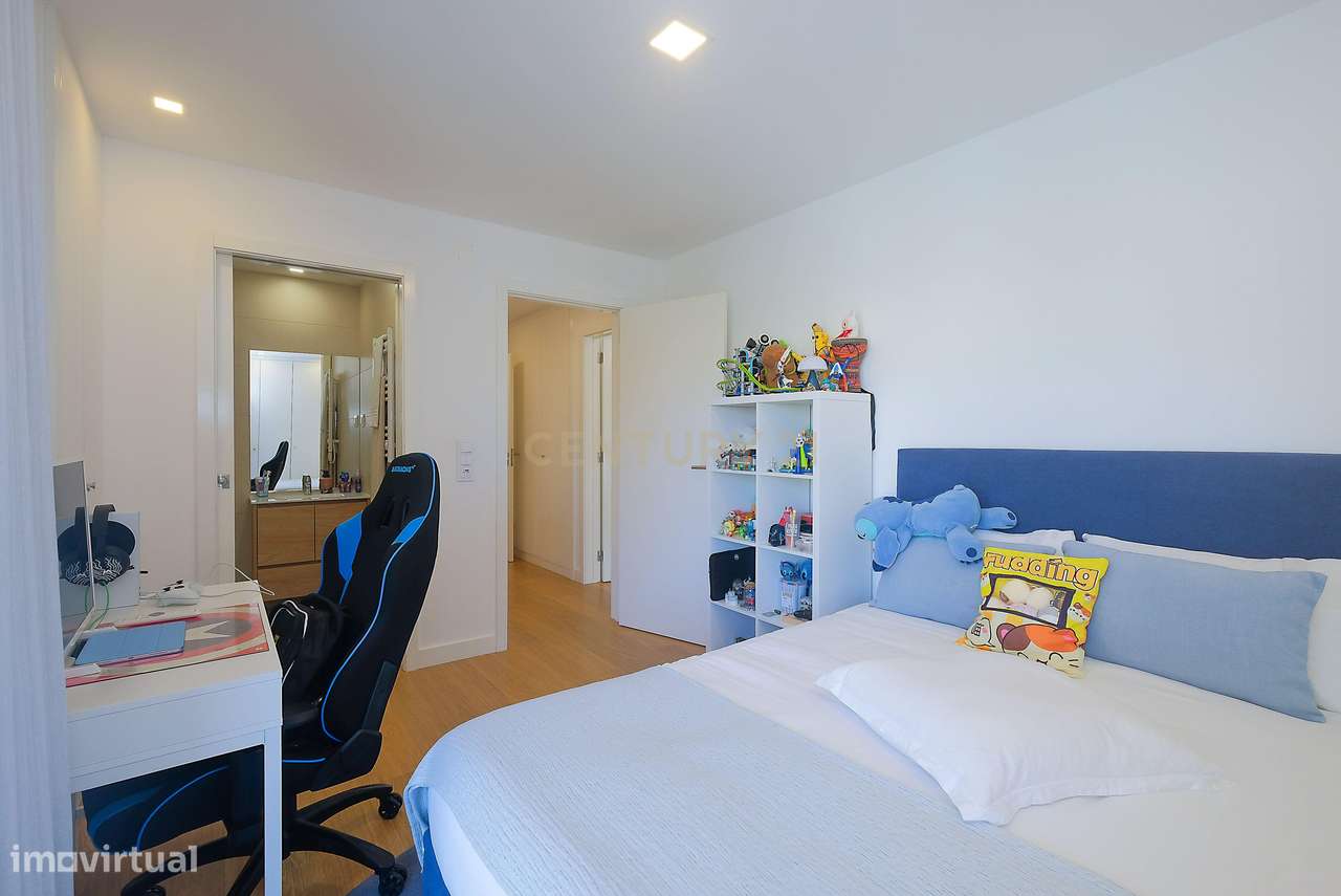 Apartamento T3 de Excelência em Porto Salvo, Oeiras-29
