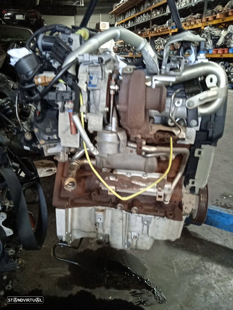 Motor Nissan Juke (F15) - 5