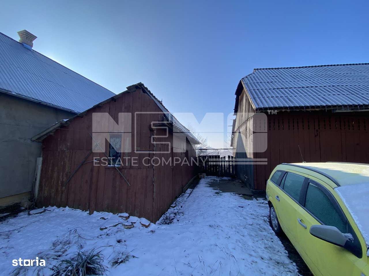 Casa cu Teren | Măneuți | 80 Ari - Imagine principală: 5/8