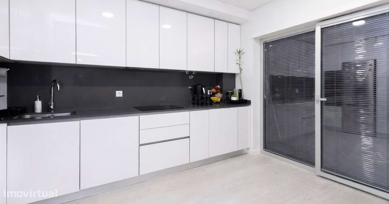 Apartamento T3 com Terraço de Excelência - Junto à Cidade-4