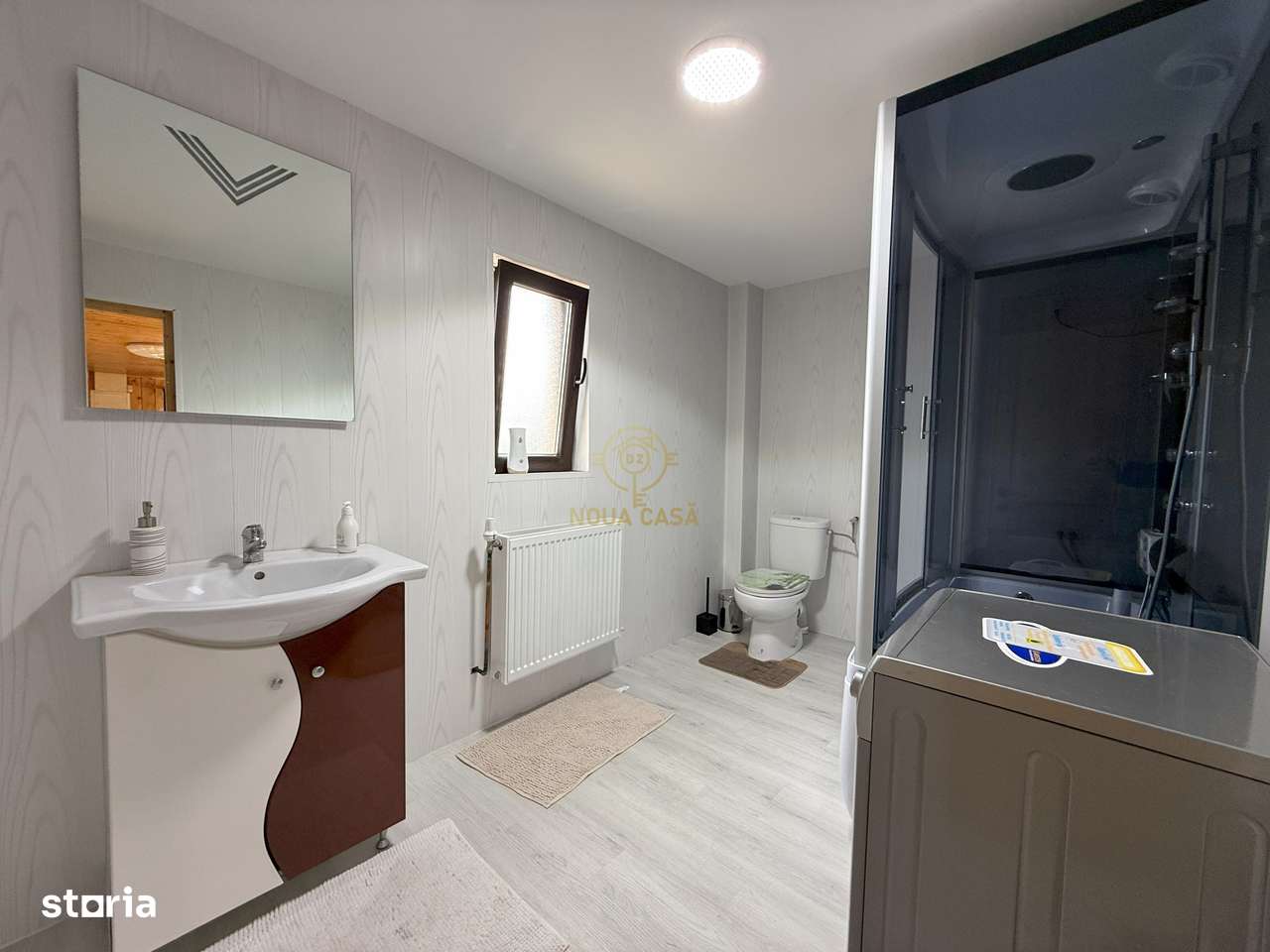 Vila de vanzare in APA-NORD  cu 2 Piscine/Zona de Relaxare/Acces lac-16