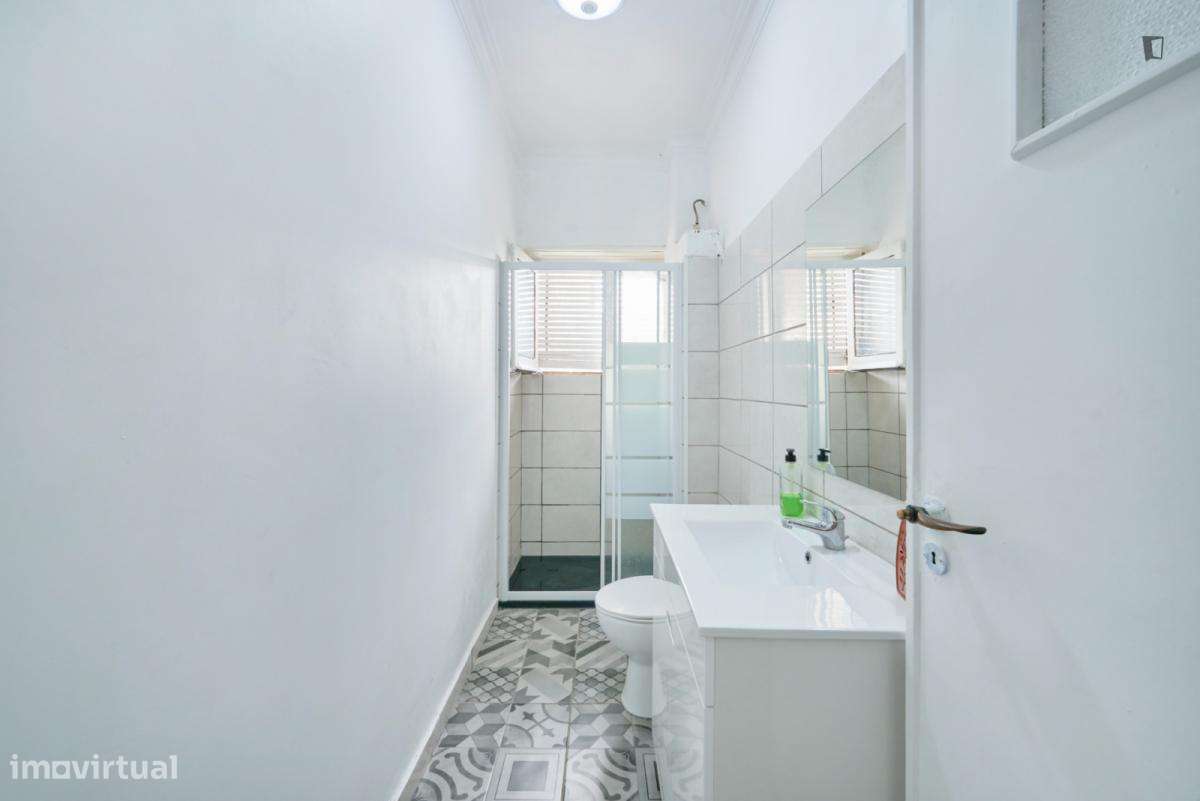 Quarto - localizado em Entrecampos Lisbon - Grande imagem: 2/30