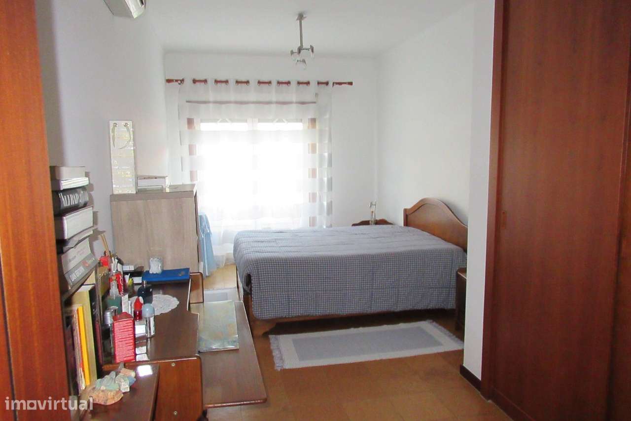 Moradia individual, para venda, Entroncamento - São João Baptista-8