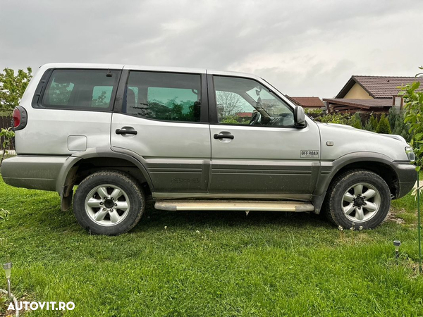 Nissan Terrano II 2.7 TDI Comf. Wg. - 2