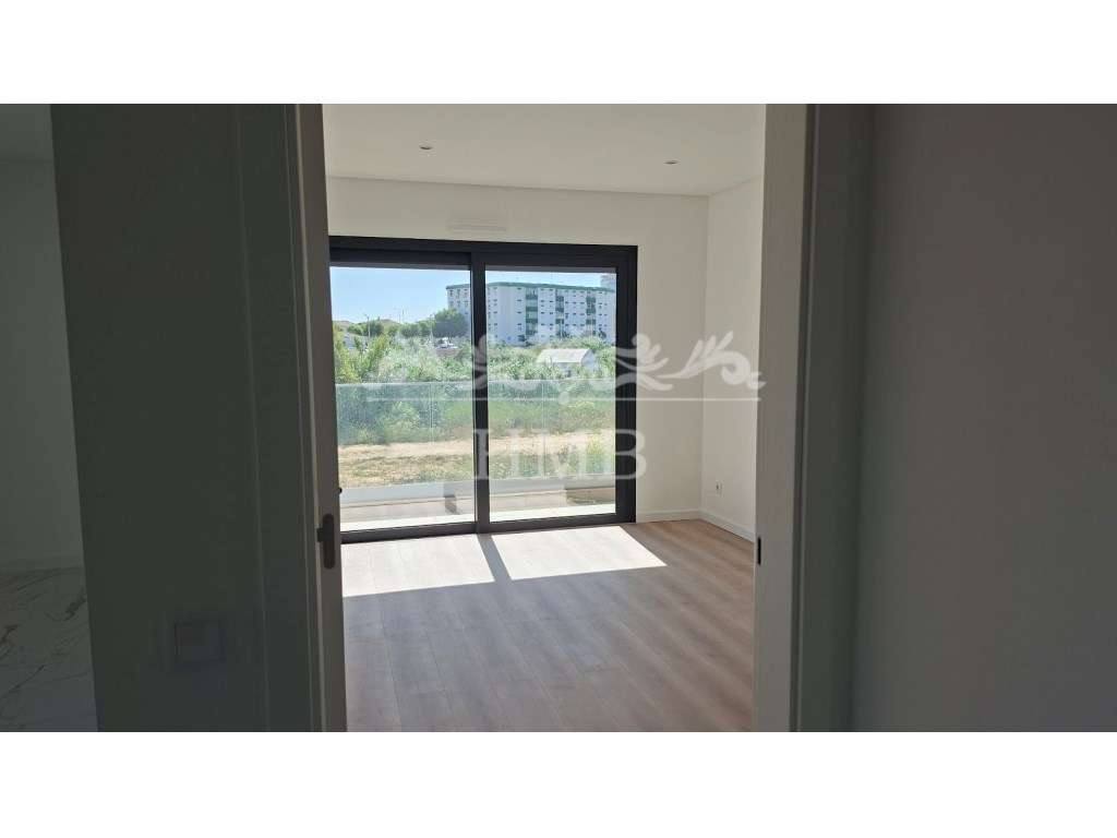 T2+1 no Bonin Village - Oportunidade Única, piscina e garagem na Qu...-15