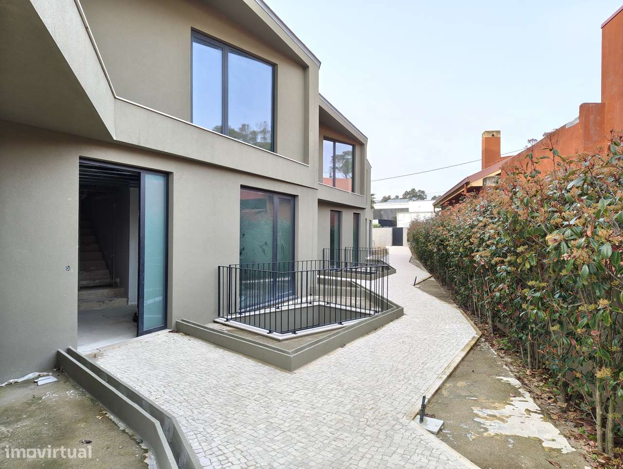 MORADIA NOVA - com PISCINA comum - PRAIA SALGUEIROS - CANIDELO-8