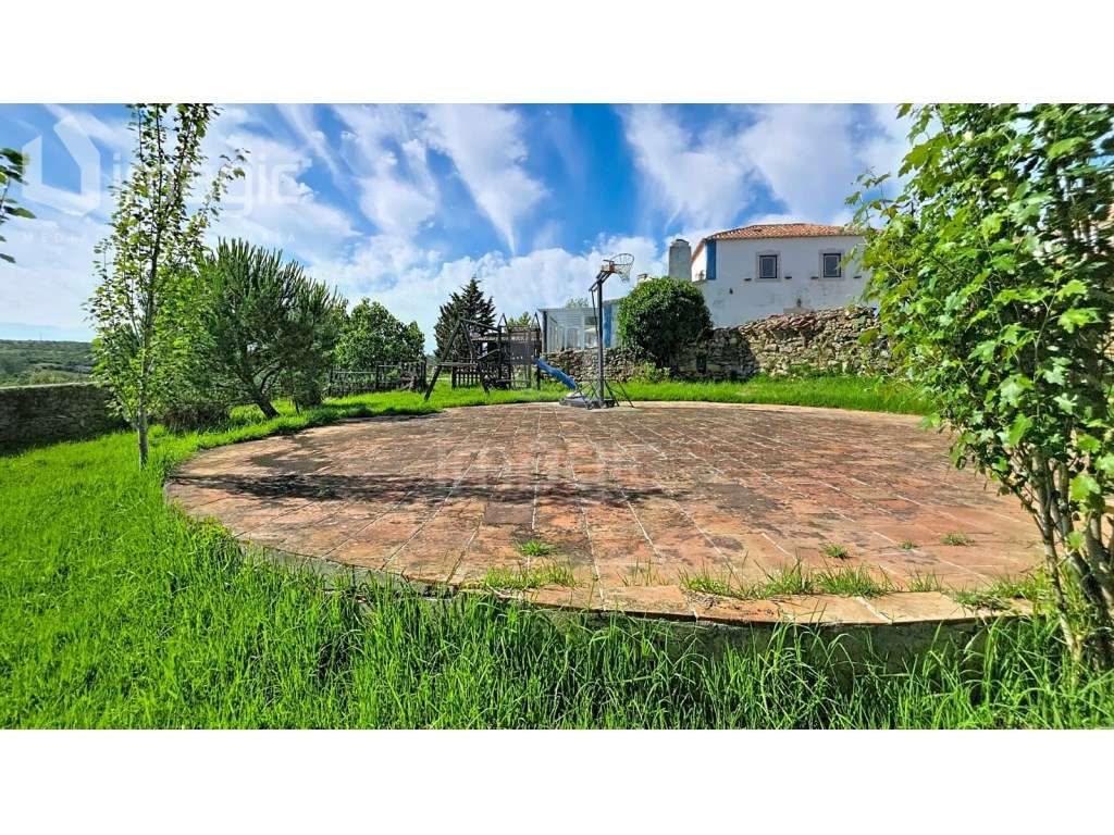 Quinta em Mafra inserida num terreno com 5,331m2.-10
