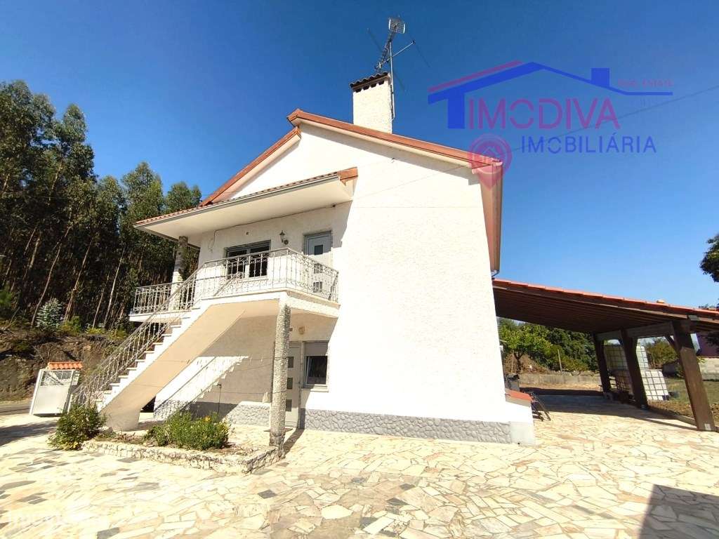 Moradia T3 com garagem e Terreno com 1850 m2 em Arega, Figueiró dos...-1