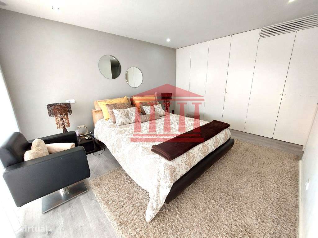 MORADIA TÉRREA SEMINOVA-32