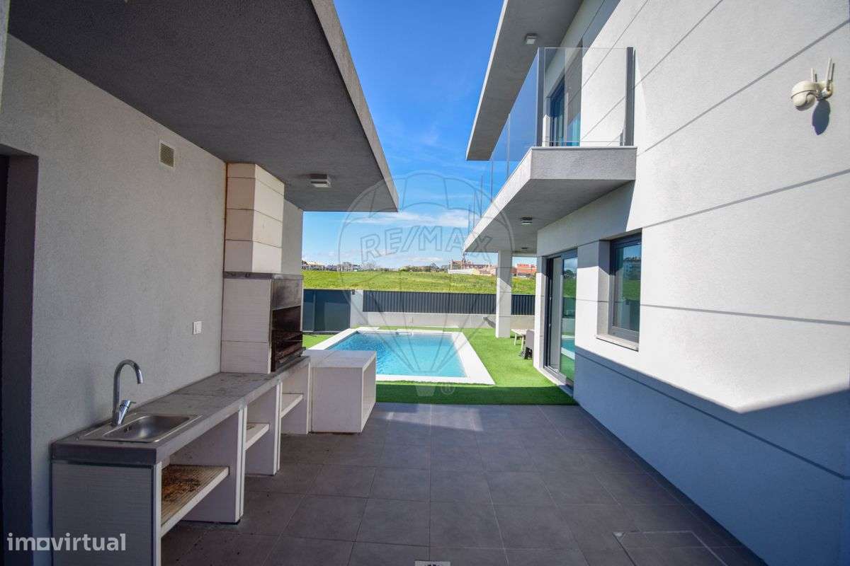 Moradia T5 para venda-44