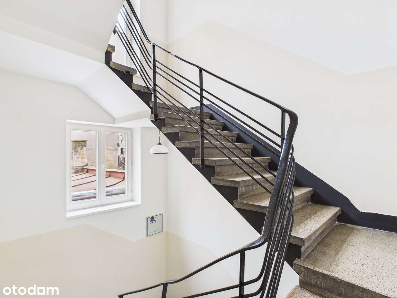 Sprzedaż bezpośrednia – 2 w 1 , Krakowskie Przedmieście - Pełny obrazek: 4/12