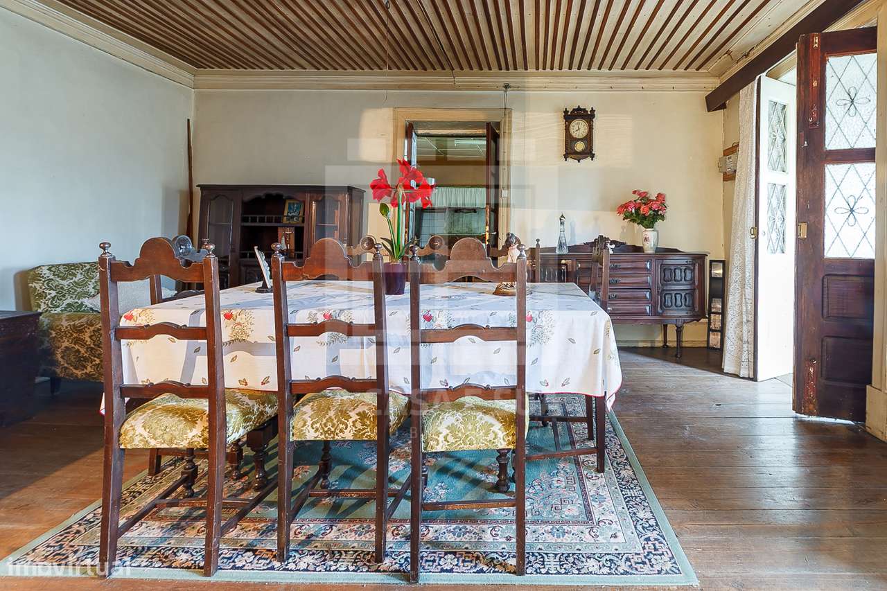 Quintinha T3 no centro de Milheirós de Poiares - Grande imagem: 4/24