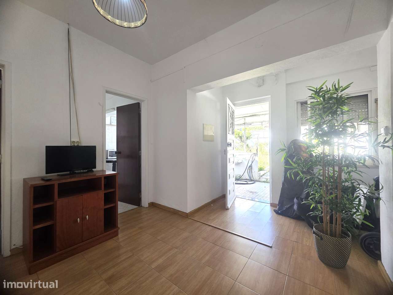 Lote de Terreno com Moradia – Oportunidade de Investimento-12