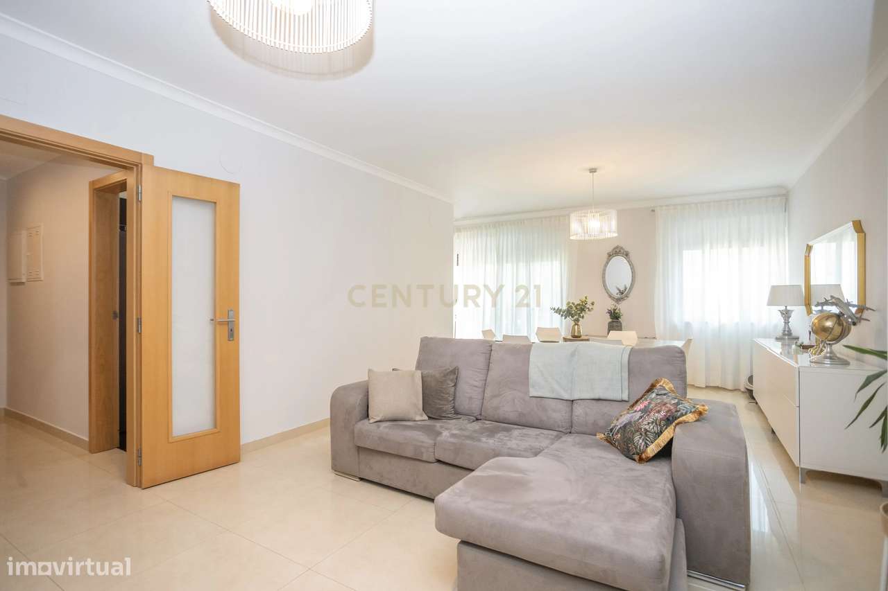 T2 c/parqueamento e arrecadação em Condomínio Privado - Alhos Vedros-5