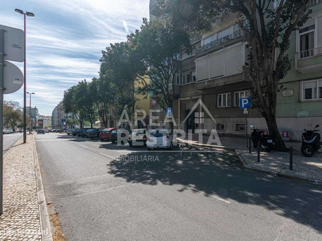 Apartamento T2 em Lisboa na Penha de França-16