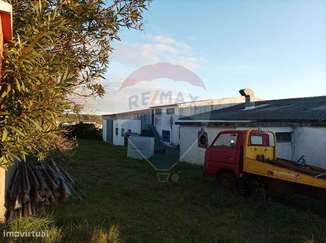 Moradia T6 para venda - Grande imagem: 4/8