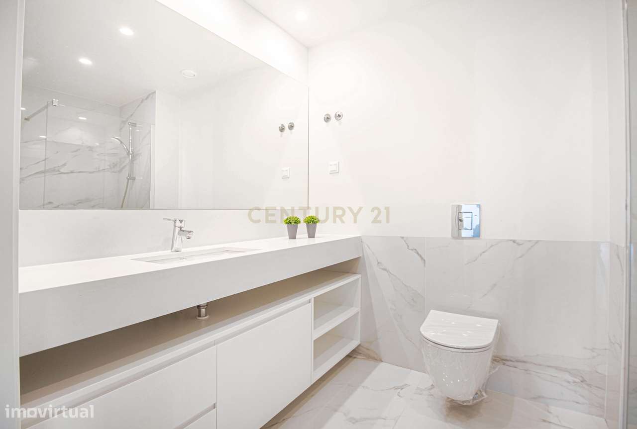 Apartamento T4 em Condomínio com Piscina e Garagem - Grande imagem: 3/37