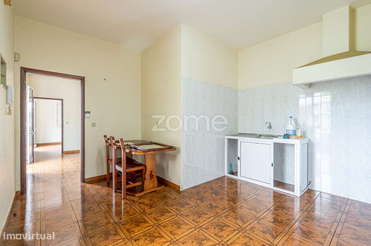Moradia T2+1 com enorme potencial-25