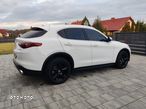 Alfa Romeo Stelvio - 9