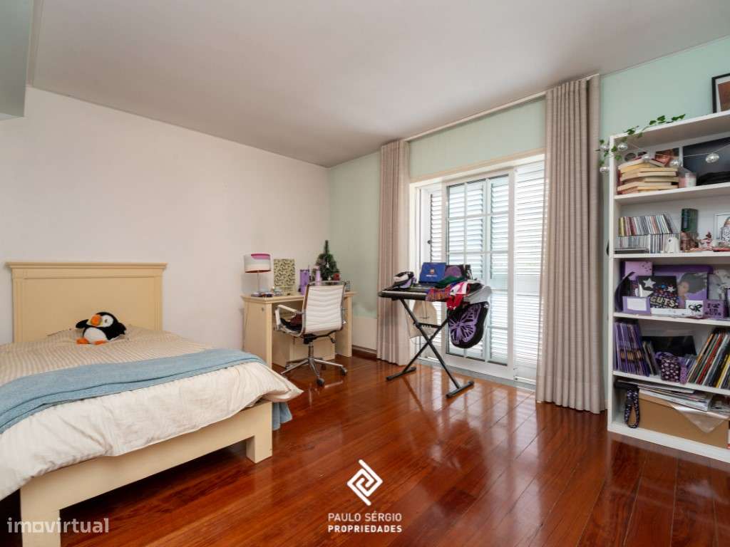 Espetacular moradia T3 de 4 frentes e belíssima área exterior a 5 m...-13