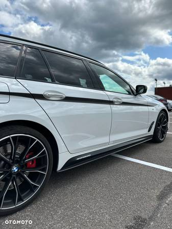 BMW Seria 5 M550d xDrive - 14