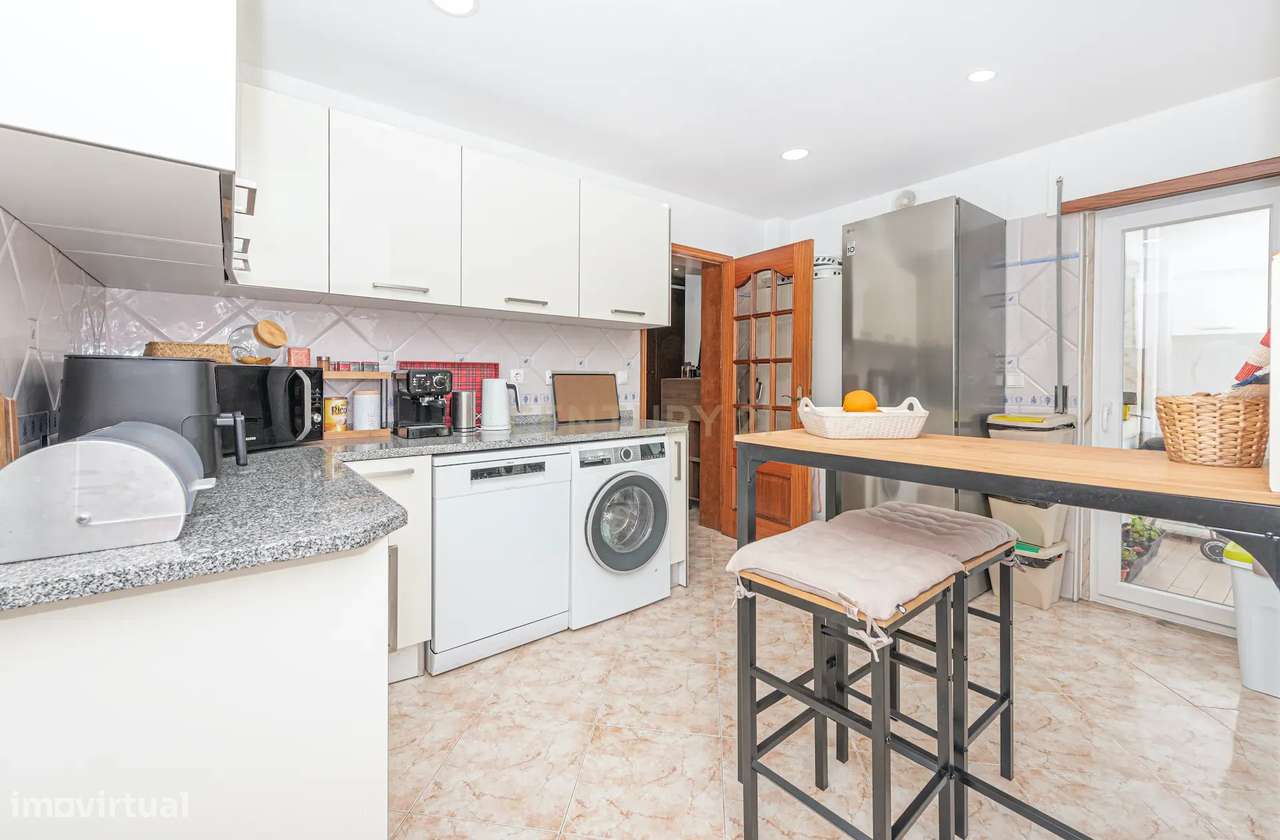 Excelente Apartamento T2  na Sobreda-11